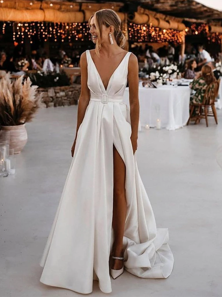 Long Sleeve V-neck White Evening Dress Jessica Alba - VQ