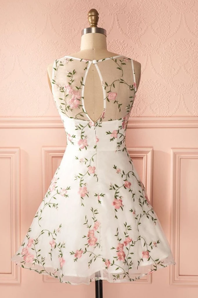 A Line Round Neck Floral Lace White Short Prom Dresses, Lace Appliques morievent A Line Round Neck Floral Lace White Short Prom Dresses, Lace Appliques morievent
