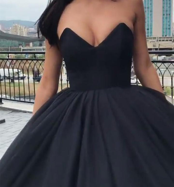 Black Sweetheart Neck Floor-length Sleeveless Prom Gown, Black Formal Dress