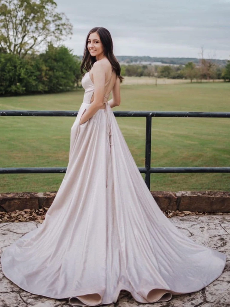 light pink backless dress LONG LIGHT PINK DRESS WITH NECK DETAIL AND OPEN BACK